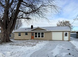 43 Seneca Dr, Plattsburgh, NY 12901