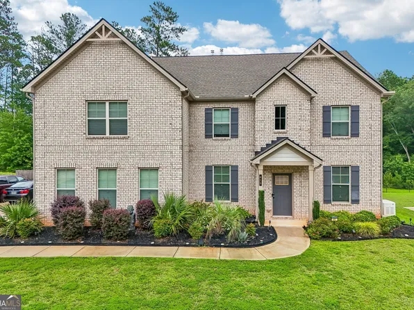 415 Traditions Ln, Hampton, GA 30228