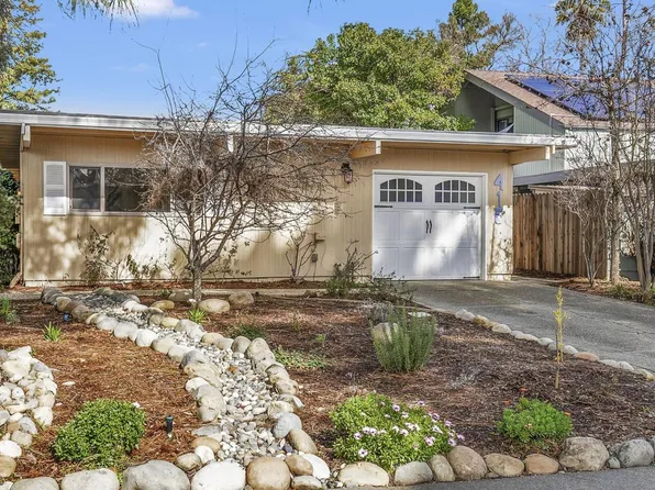 415 Jardin Pl, Davis, CA 95616