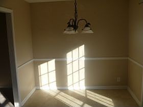 4th image of 1043 Cheryl Ln
