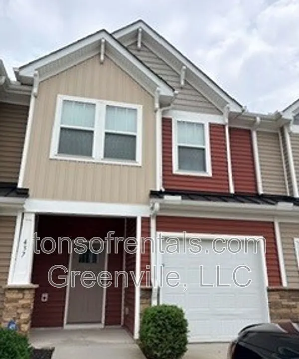 437 Pangel Ln