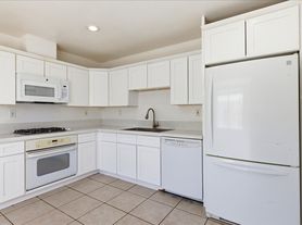 34650 Marcia Road, 1