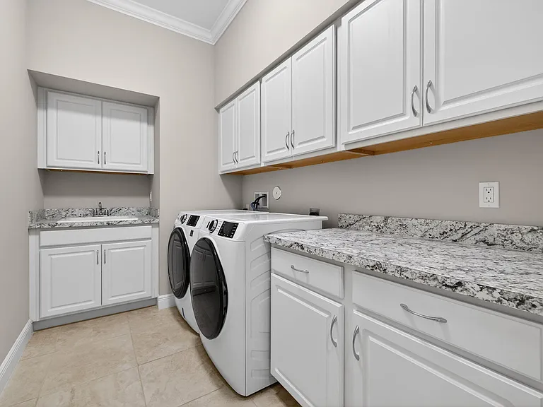 9318 SW Miracoli Way — Photo 38
