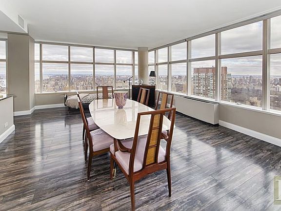 3rd image of 160 W 66th St APT 57B
