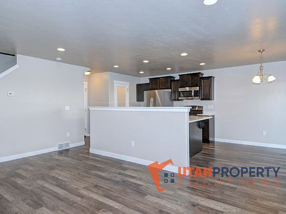4th image of 10878 S Harvest Pointe Dr