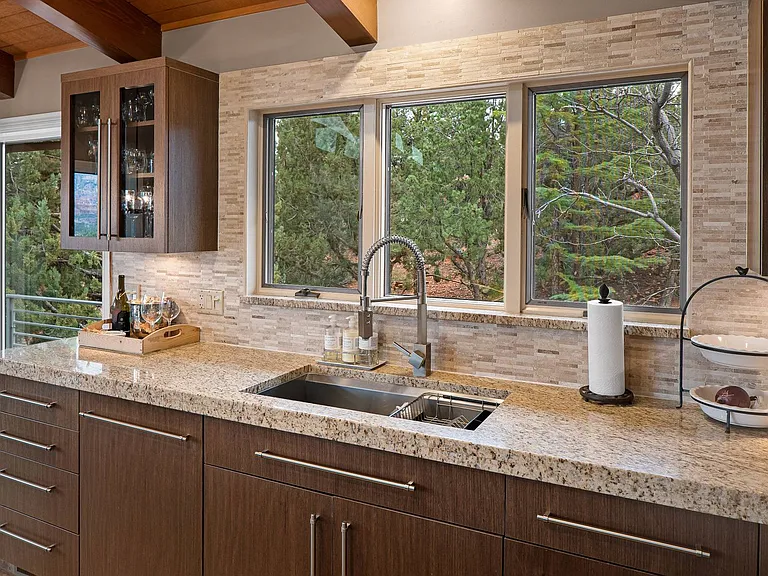 123 Foothills South Dr — Photo 9