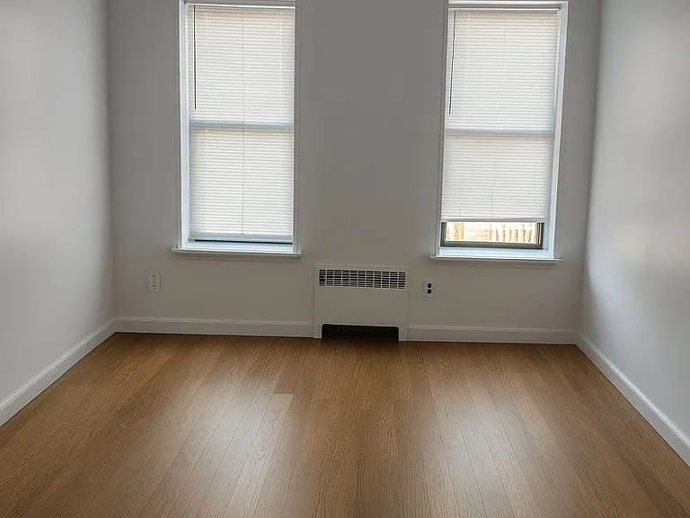 646 Saratoga Ave #2A — Photo 2