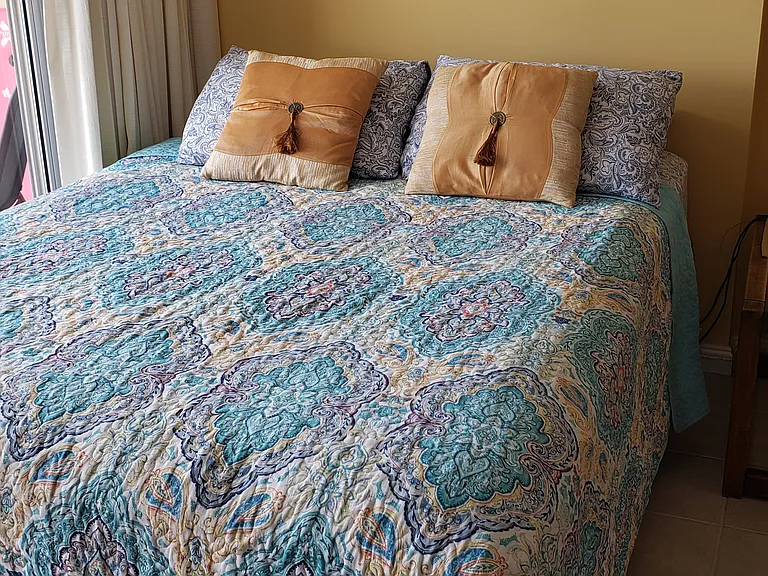 Comfortable Queen size bed