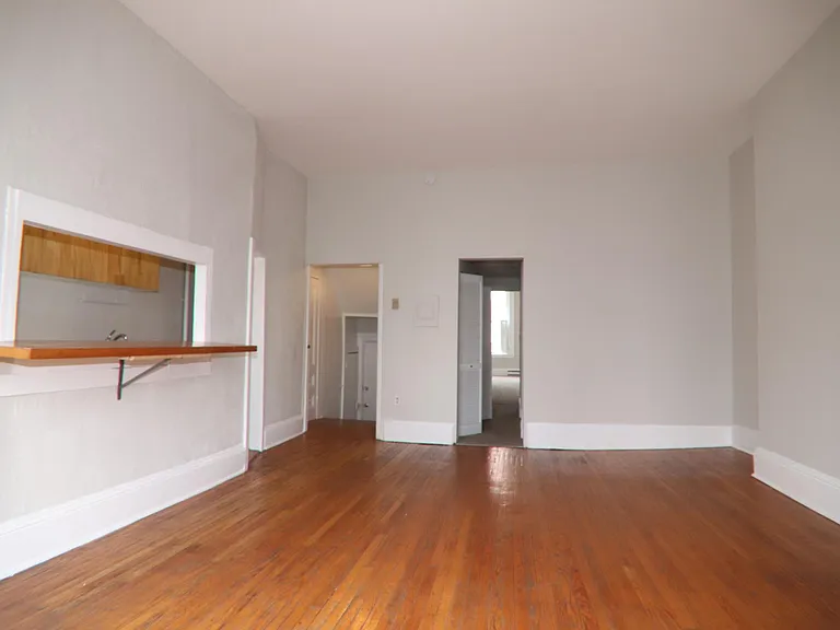 1614 Bolton St #3 — Photo 6