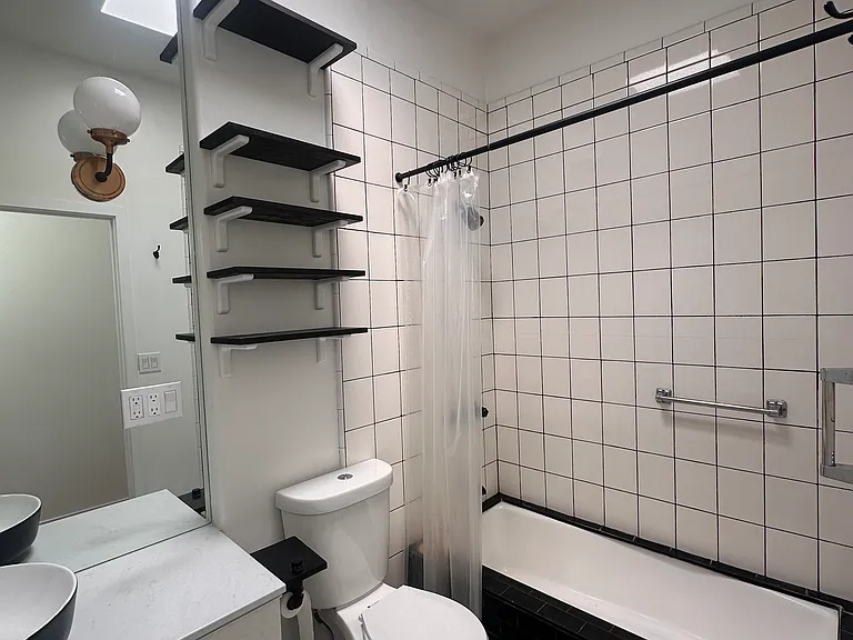 4244 Gateway Ave #1/2 — Photo 13