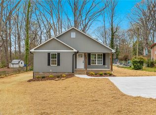118 Park Ln, Lexington, NC 27292