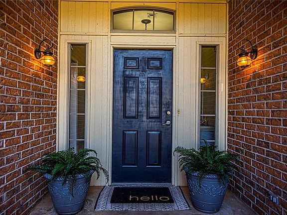 3rd image of 2104 Sagewood Dr