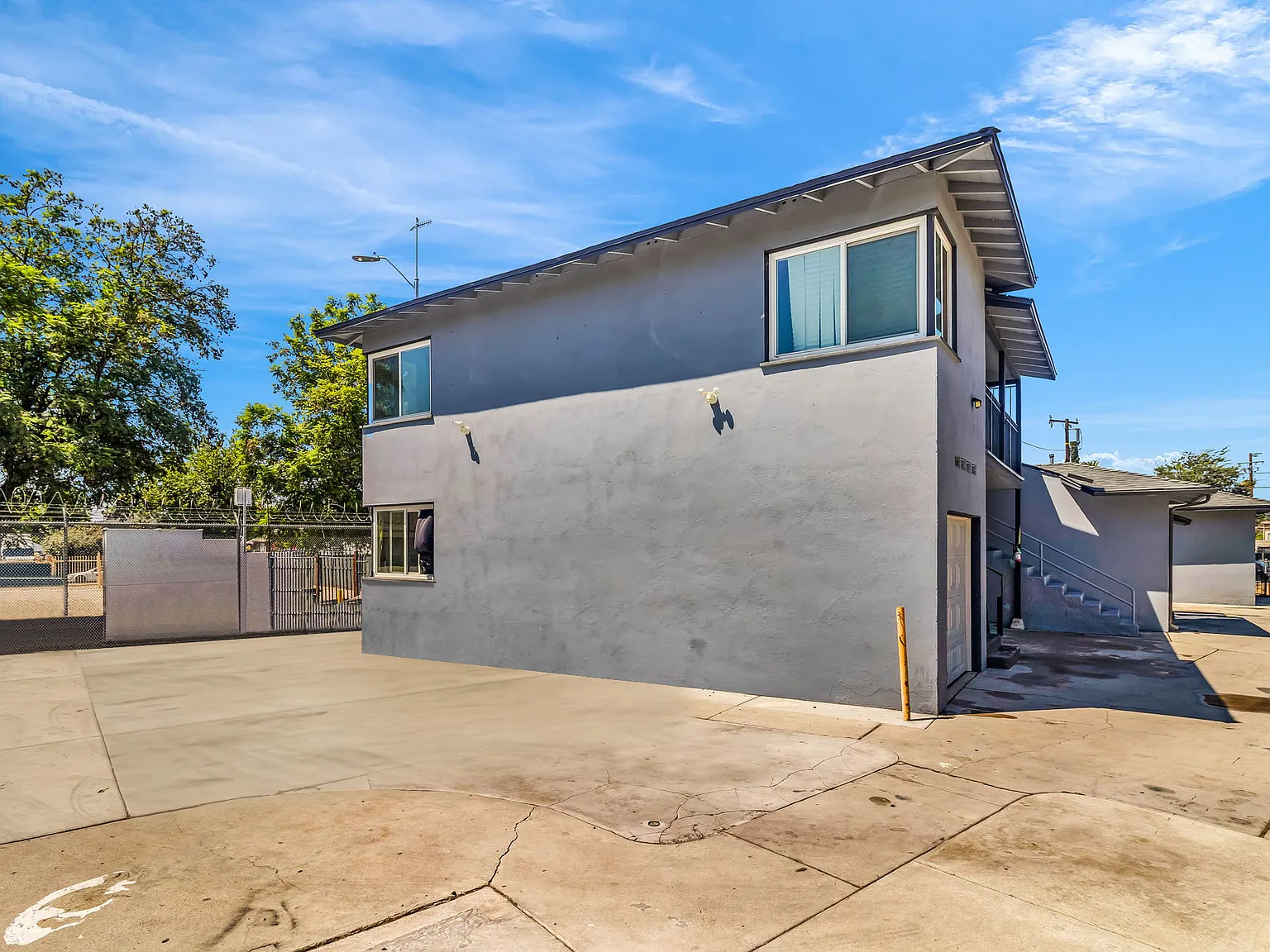 N Mayfield Ave, San Bernardino — Photo 4