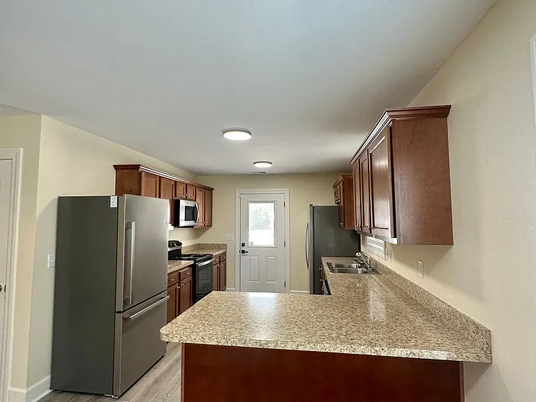 522 Addison Ave — Photo 9