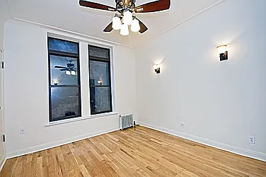 Rented by Barkoff Residential 