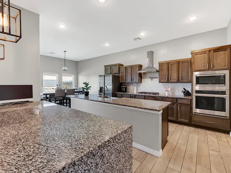 13637 Baja Vista Ct — Photo 15