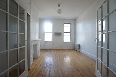 Rented by Rennit Inc.