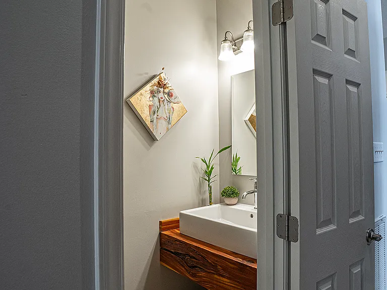 6028 Iverleigh Cir — Photo 18
