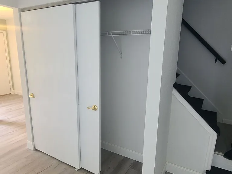 1341 Gordon St — Photo 18