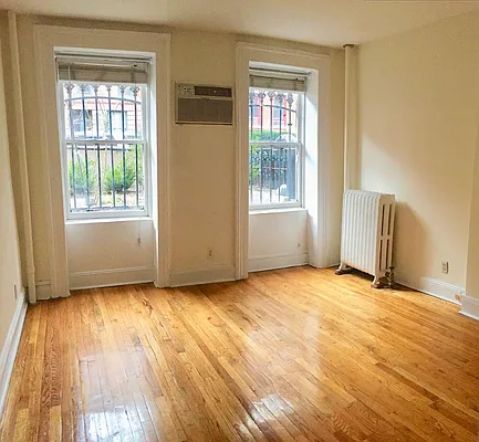 Rented by Harriet Brand, LREB | media 43