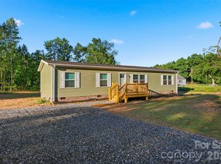 4433 Old Us Highway 421 W, Yadkinville, NC 27055