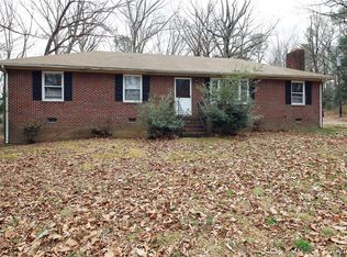 12821 Old Buckingham Rd, Midlothian, VA 23113