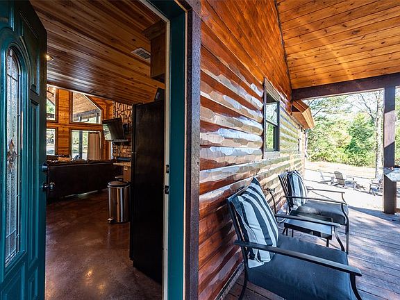 5th image of 36 Honey Crisp Ln
