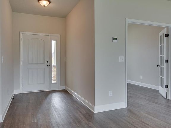 5th image of 215 Almond Dr