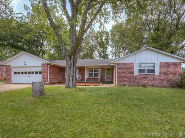 2411 SE Quail Pl, Bartlesville, OK 74006