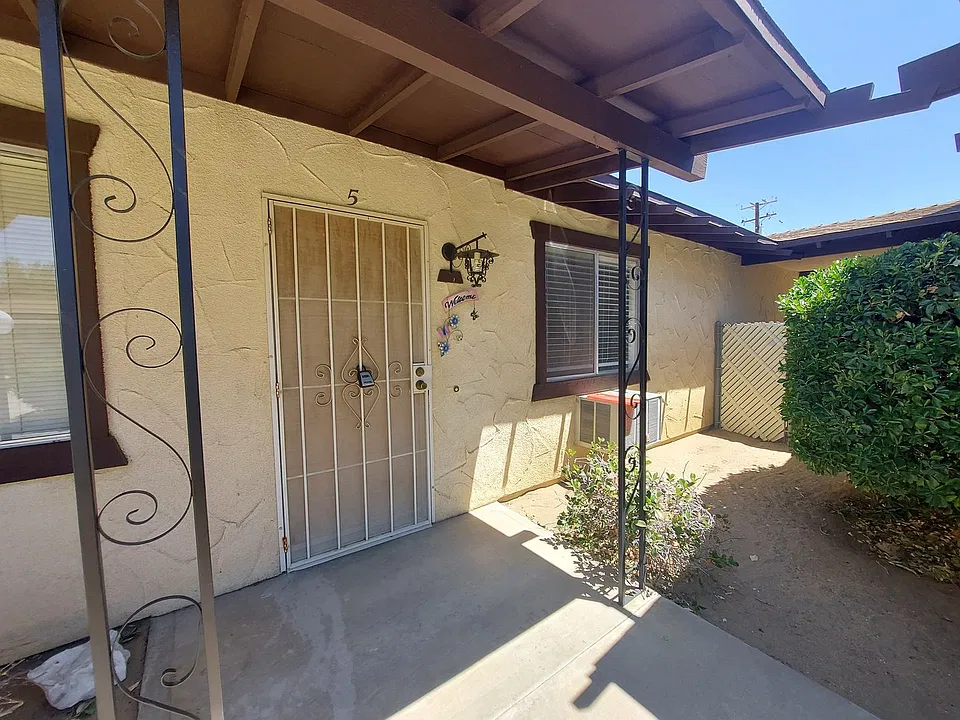 7333 Barberry Avenue