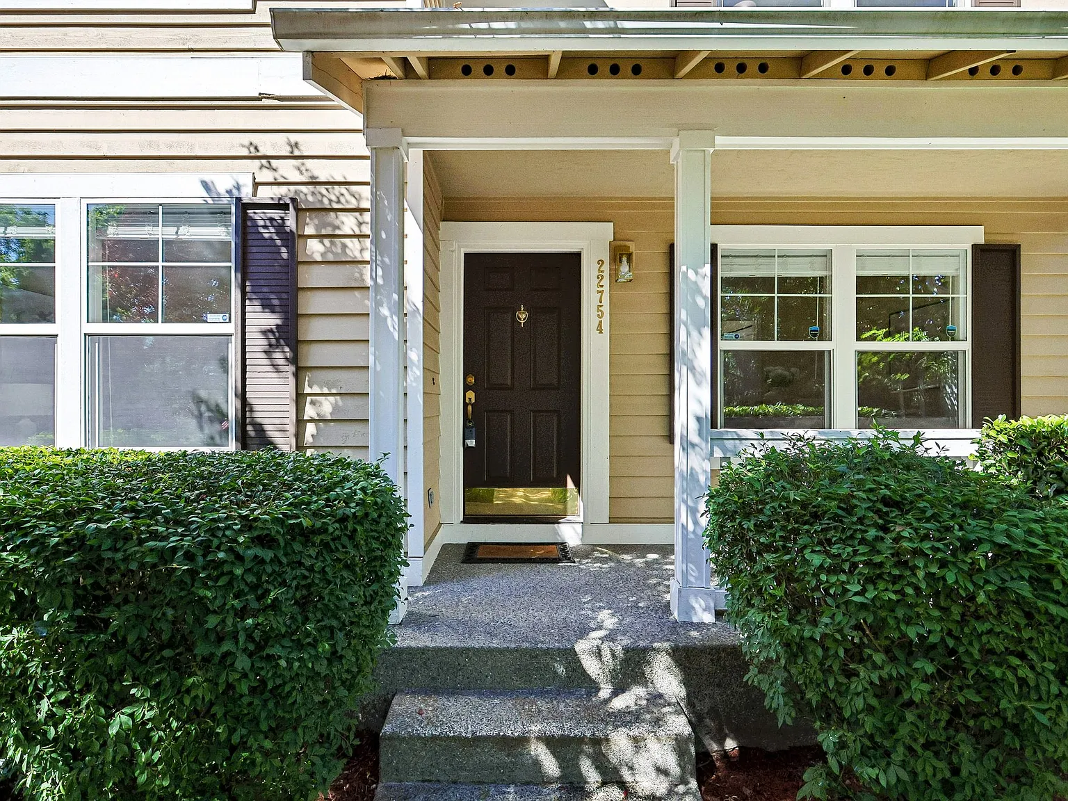 4 bed, 2610 sqft, $4,650 — Photo 3