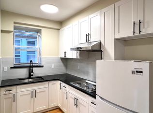 2050 76th St #2R, Brooklyn, NY 11214