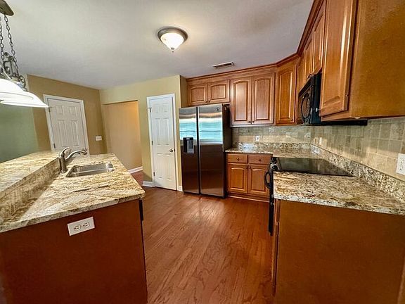 5th image of 5311 Frankford Dr SE