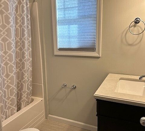 2nd image of 180 Blueberry Ln