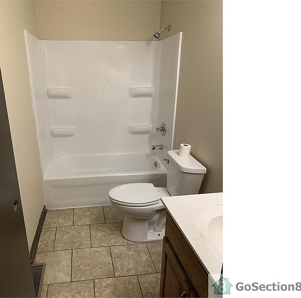 2nd image of 321 Beacon Blvd
