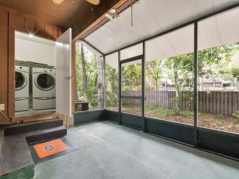 5864 SW 8th Pl — Photo 15