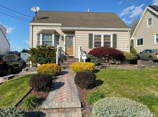 36 Hillside Ave, Sayreville, NJ 08872