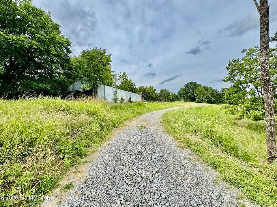 1st image of 3826-1 Chaplin Rd