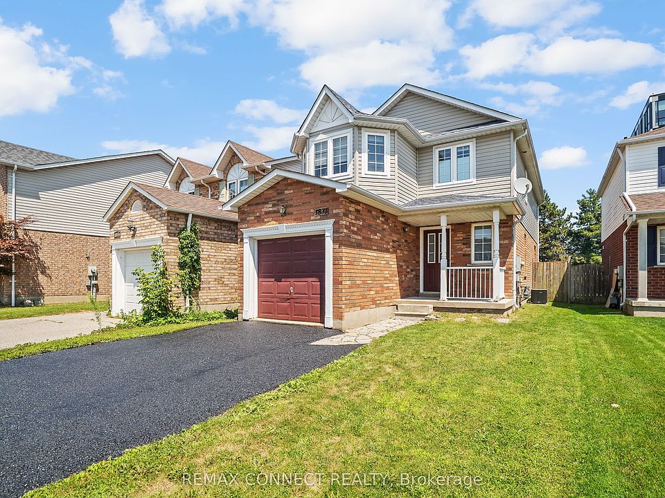 1st image of 1831 Dalhousie Cres