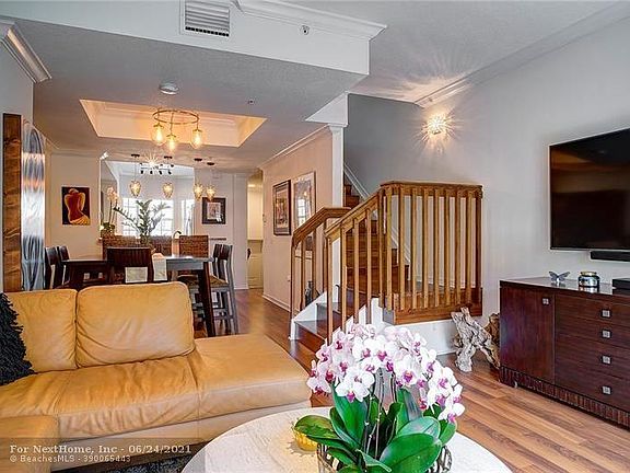 4th image of 750 NE 90th St Unit 803