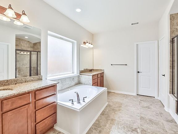 5th image of 12821 White Cove Dr