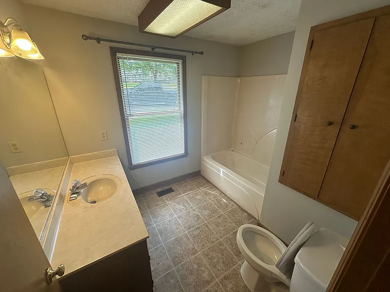 805 Pebble Cove Rd — Photo 6