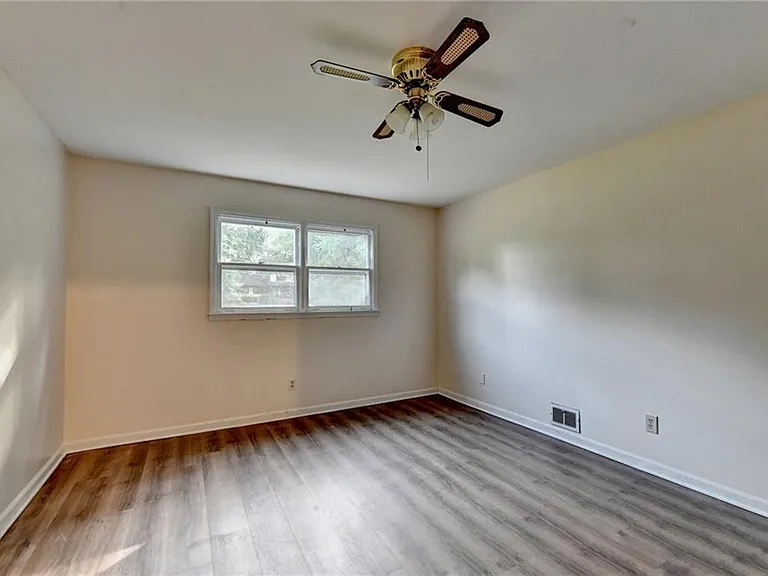 268 Allen Ct SW — Photo 29