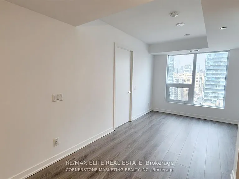 100 Queen St E #1815 — Photo 13