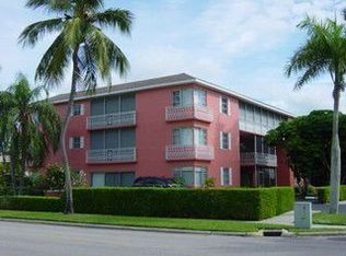 301 6th Ave S APT I, Naples, FL 34102