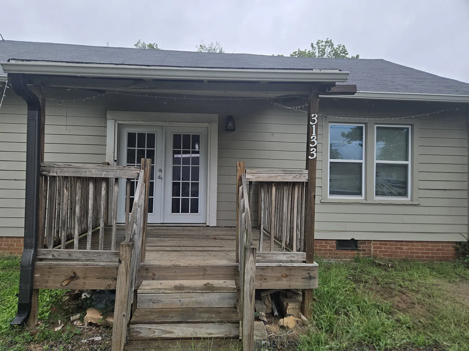 3 bed, 1008 sqft, $2,200 — Photo 2