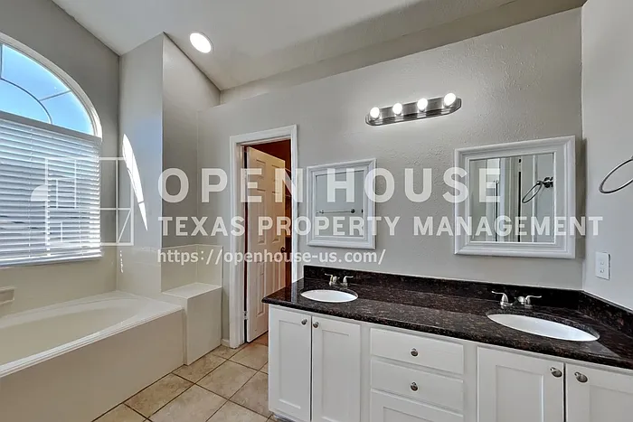 7619 Almond Springs Dr — Photo 12