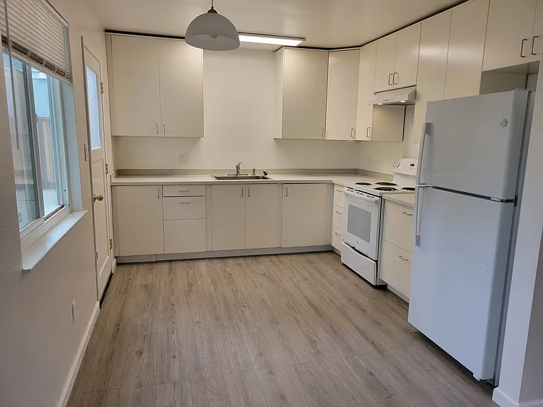 710 Riverside Ave #5 — Photo 11