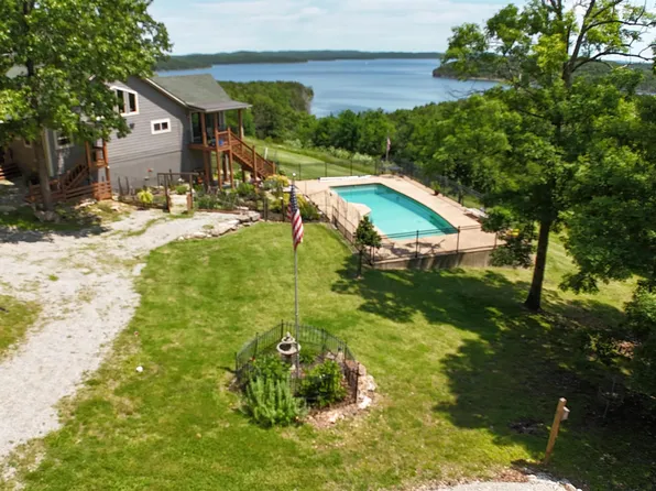 139 N Point Dr, Yellville, AR 72687