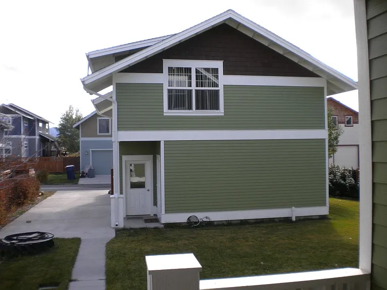 4492 Alexander St — Photo 2
